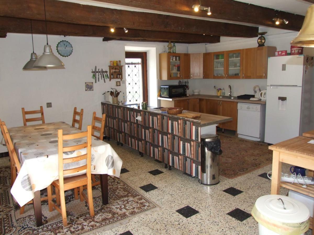 Le Vieux Couvent Villa Deviat Buitenkant foto